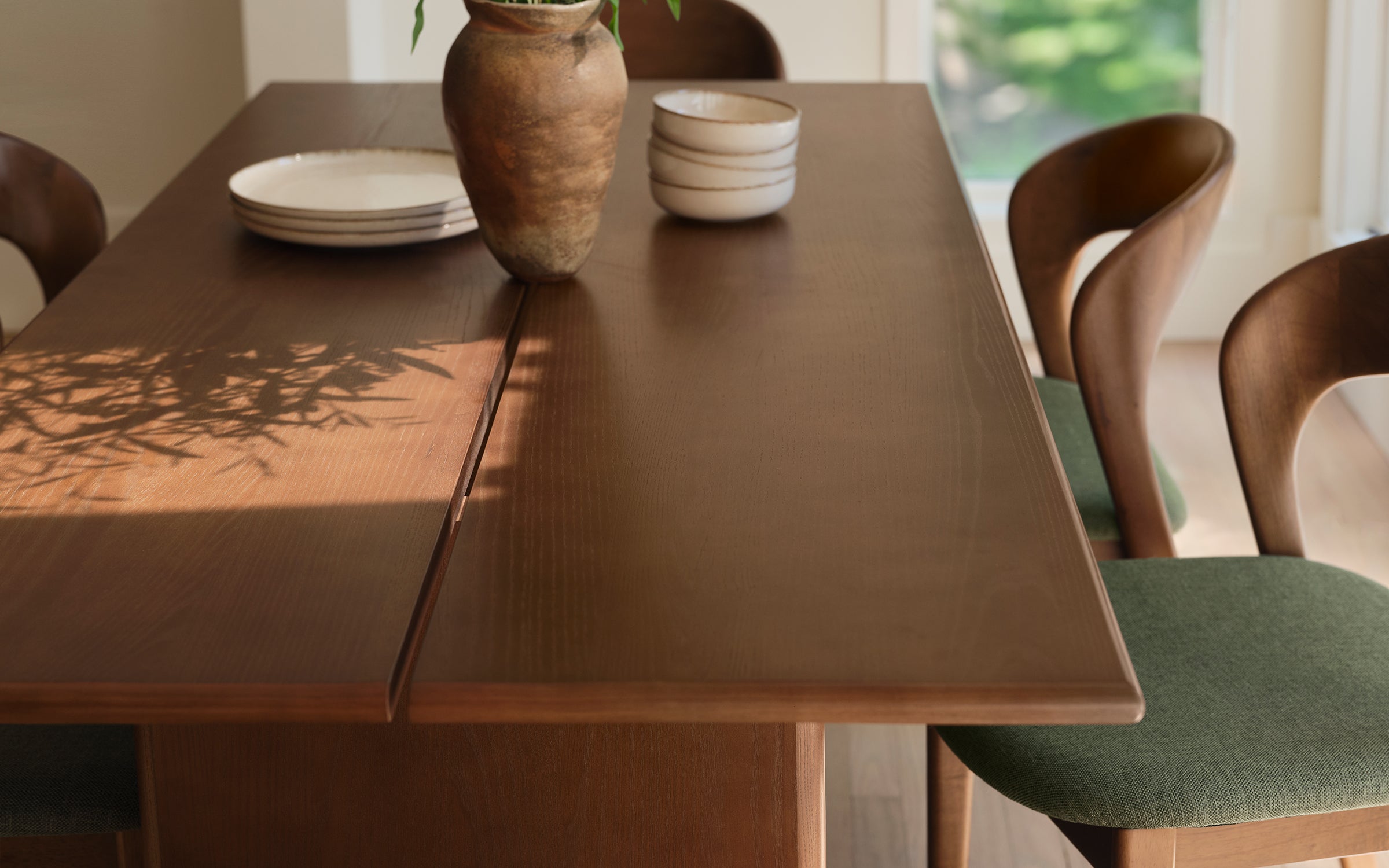 Detail_GalleryTable.jpg