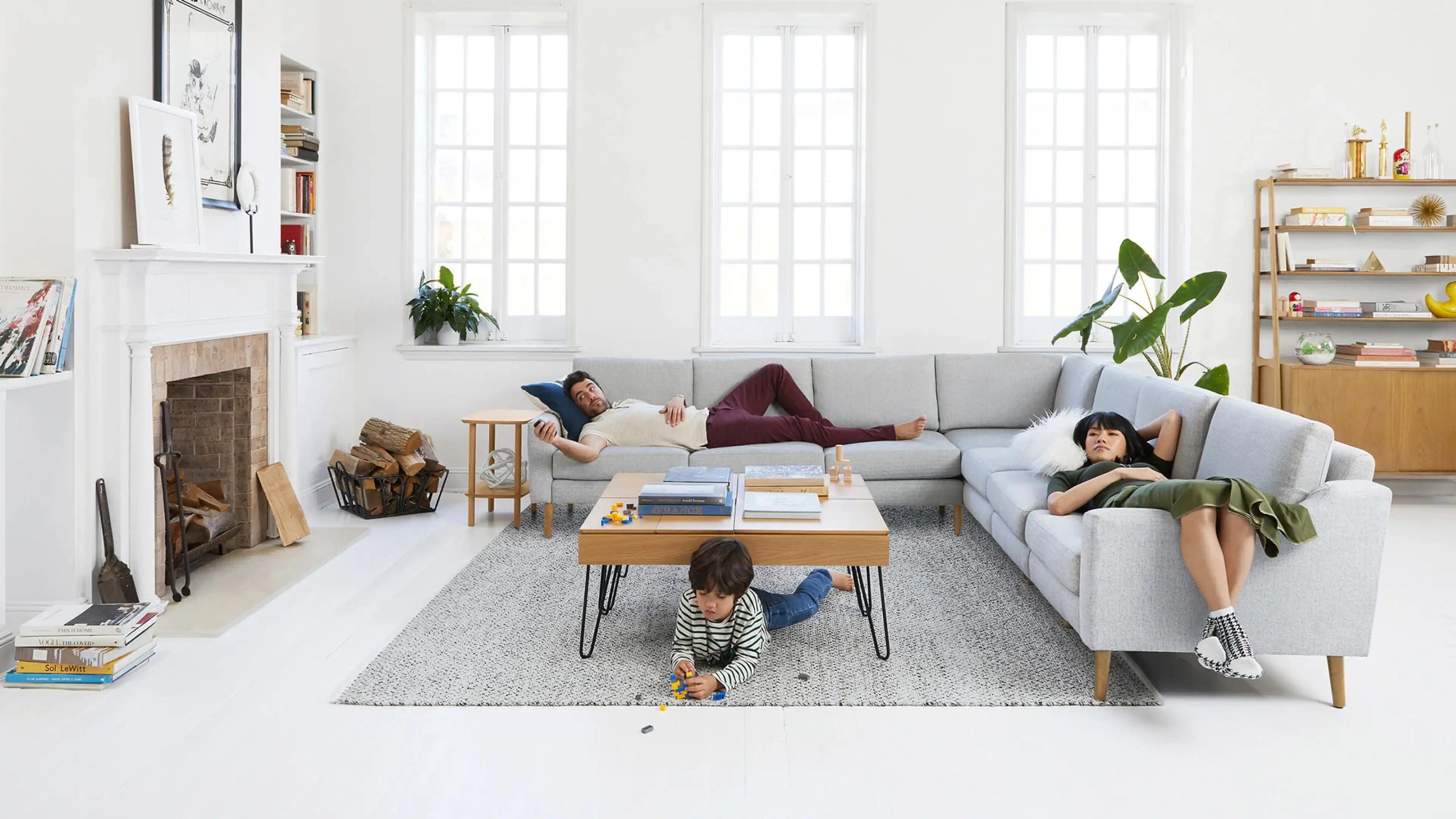 lifestyle-Corner-Sectional-Fabric_12447b0c-cb7d-4763-9112-b64c4aa926ce.jpg