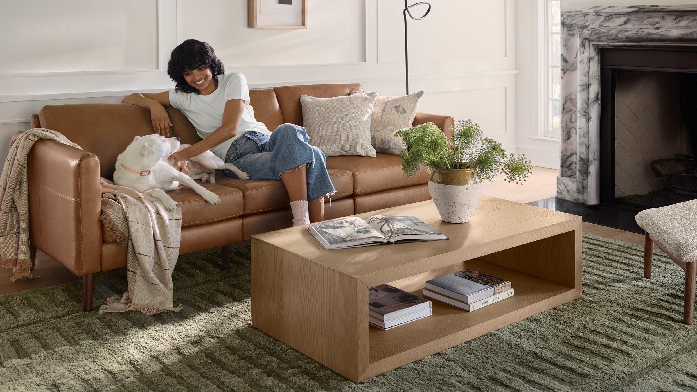 lifestyle-Nomad-Plus-Leather_1_22523ed9-0589-4a7b-a44f-f90c0cfd554a.jpg